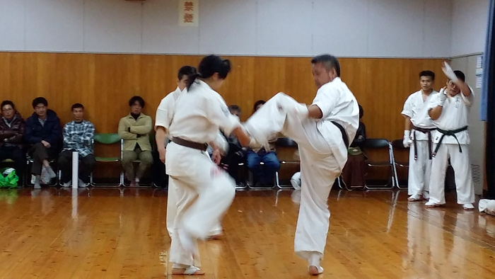 �X�������A���i�ɒ���I