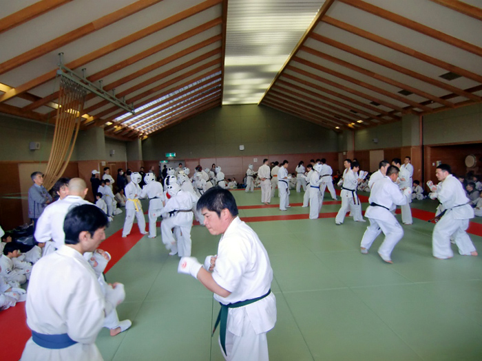 ��34��l�����R���������m��