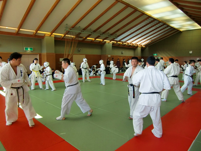 ��38��l�����R���������m��