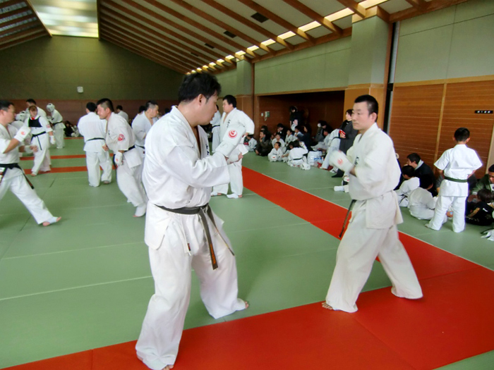 ��38��l�����R���������m��