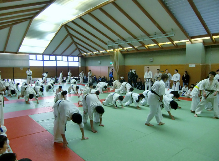 ��38��l�����R���������m��